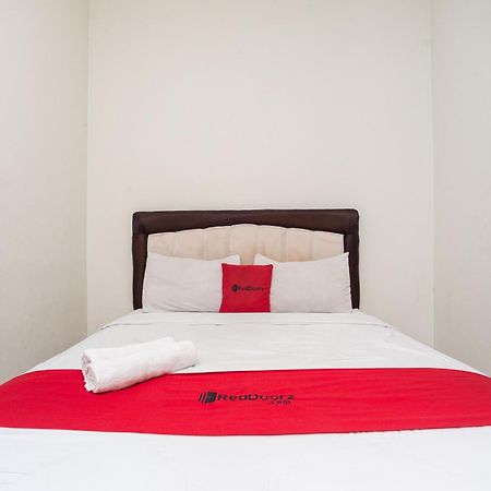 Reddoorz Plus Near Rs Pmi Богор Екстер'єр фото