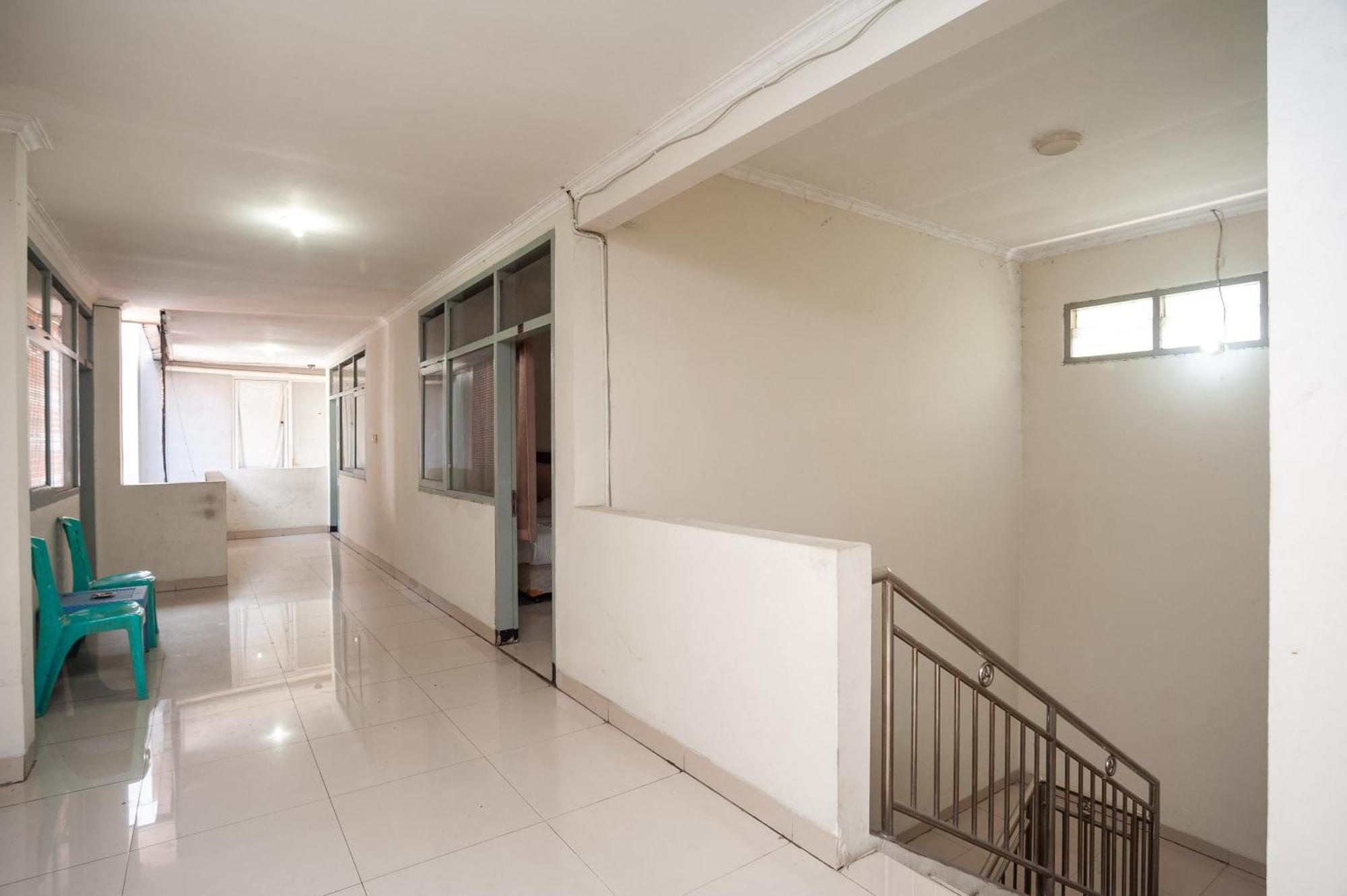 Reddoorz Plus Near Rs Pmi Богор Екстер'єр фото